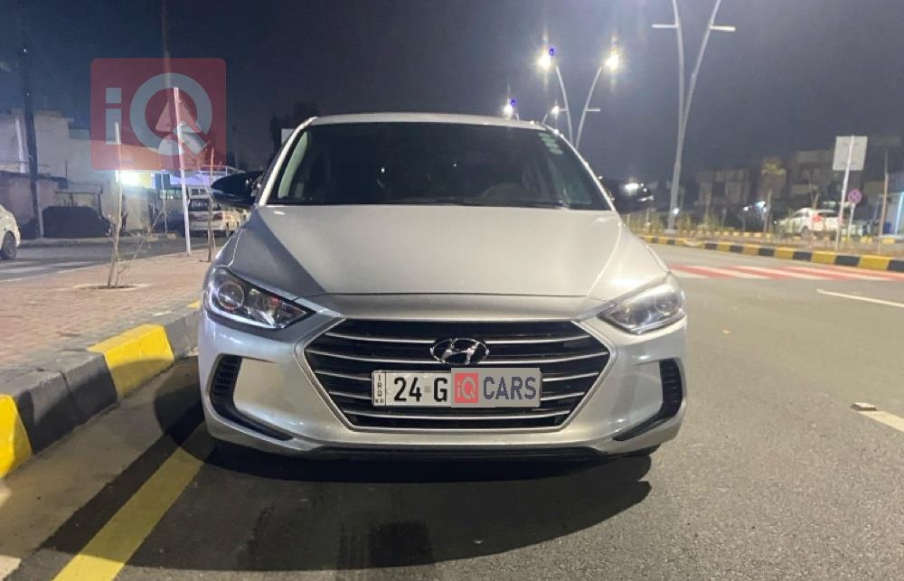 هیۆندای ئەلەنترا